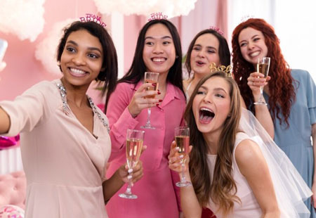 100 Bachelorette Party Invitation Messages & Wordings